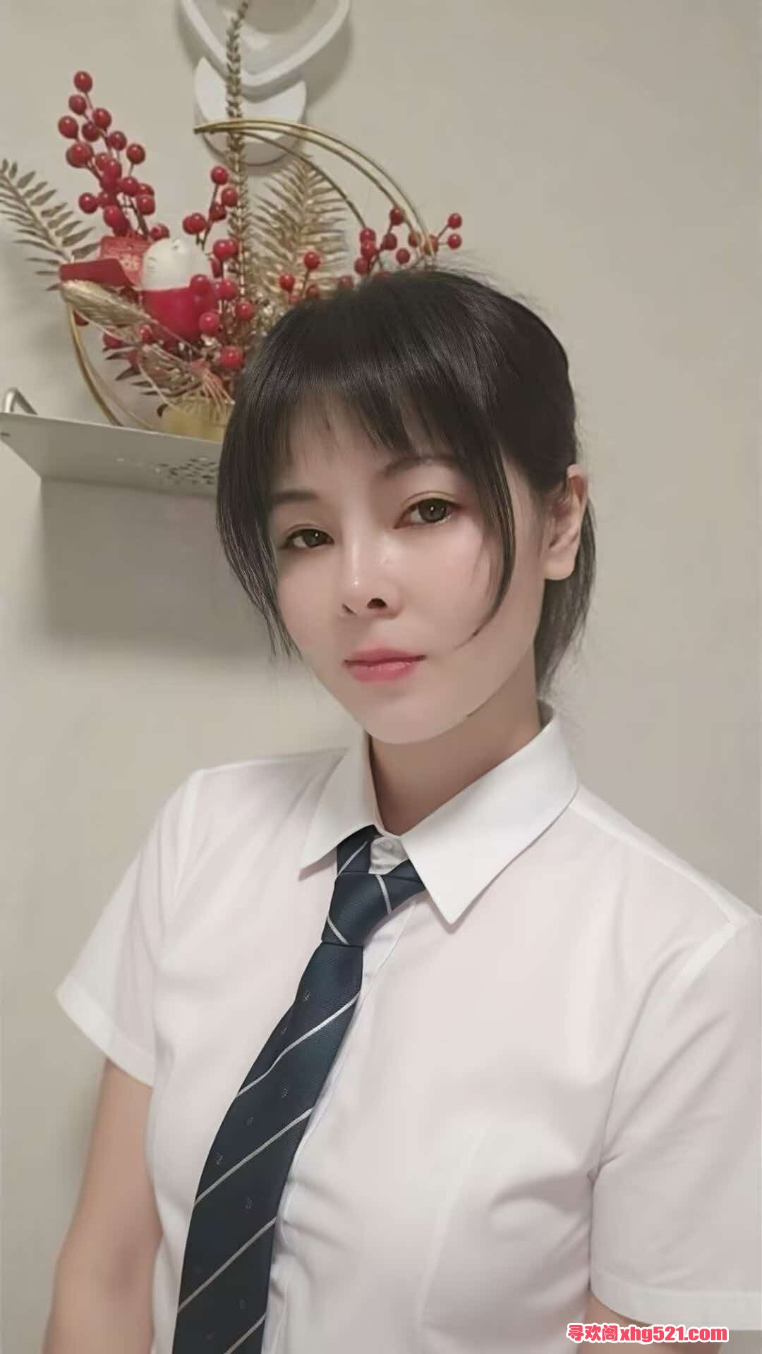 150951c9avl9x748v44yh5.jpg